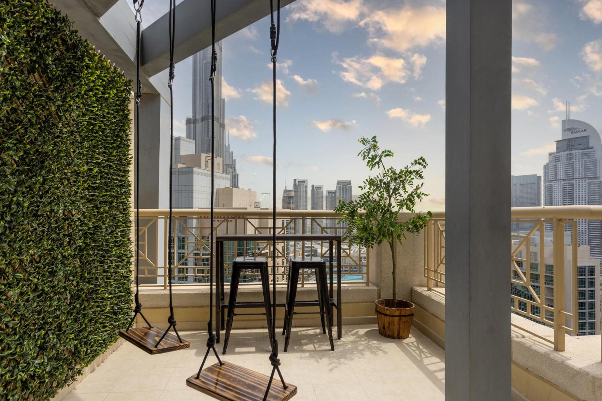 Luxury 2Br Downtown Apt With Burj Khalifa Views Dubai Exterior photo