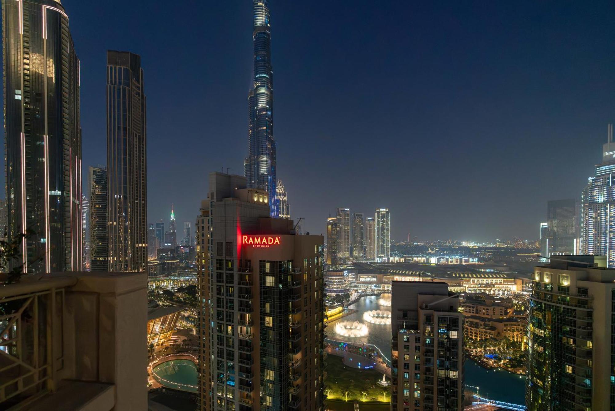 Luxury 2Br Downtown Apt With Burj Khalifa Views Dubai Exterior photo