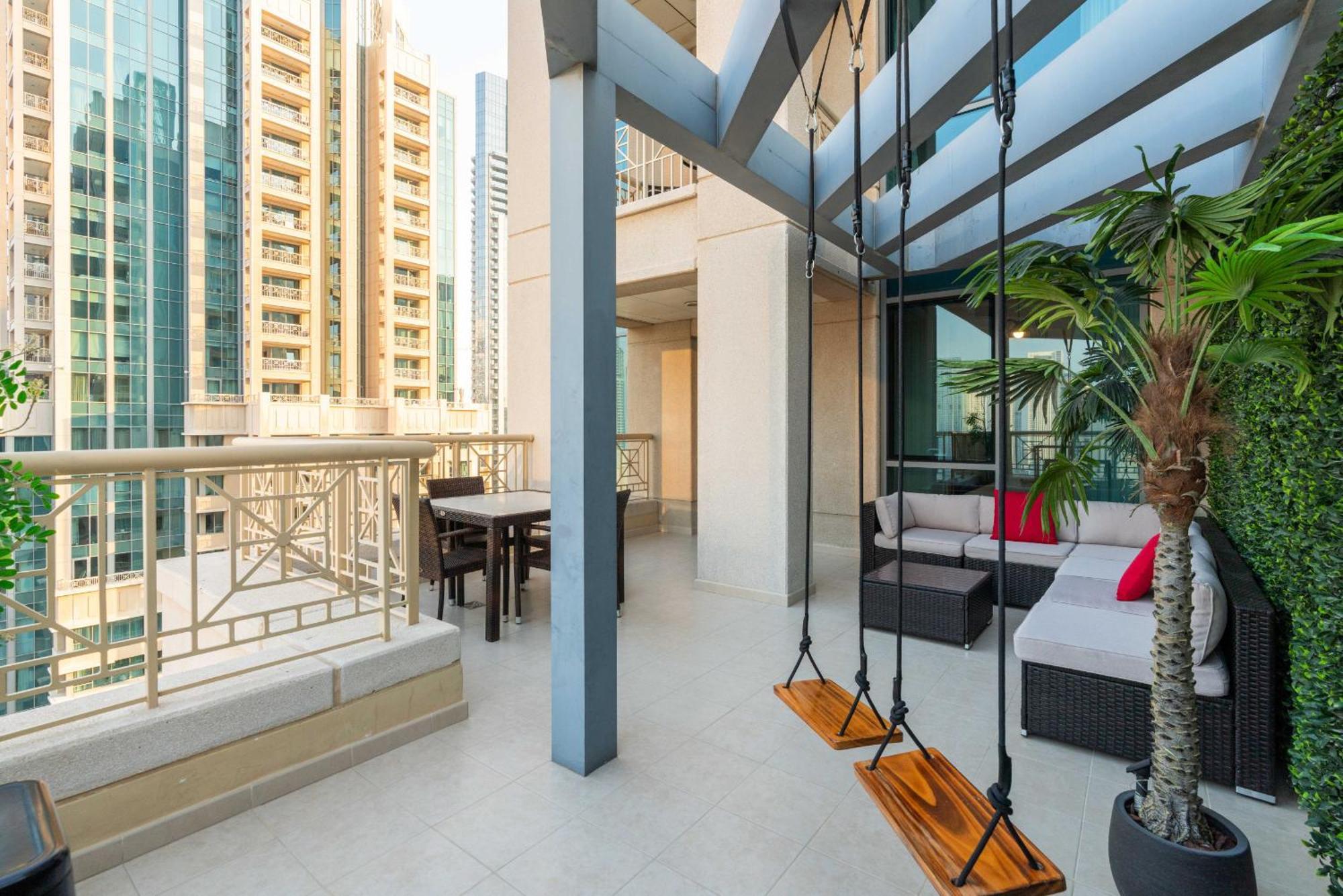 Luxury 2Br Downtown Apt With Burj Khalifa Views Dubai Exterior photo