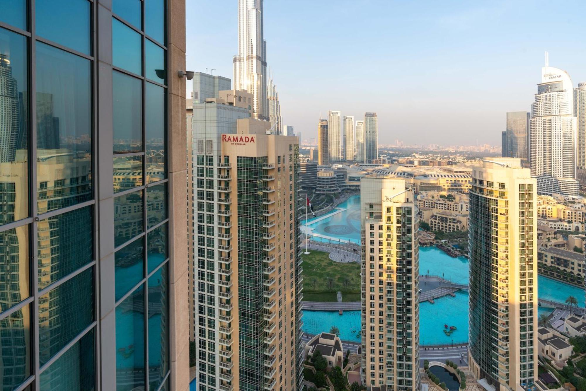 Luxury 2Br Downtown Apt With Burj Khalifa Views Dubai Exterior photo